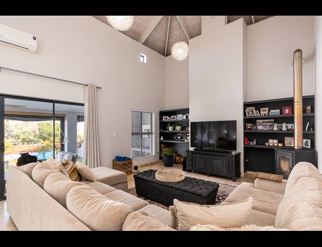 3 BEDROOM FREESTANDING FOR SALE IN ATLANTIC BEACH GOLF ESTATE